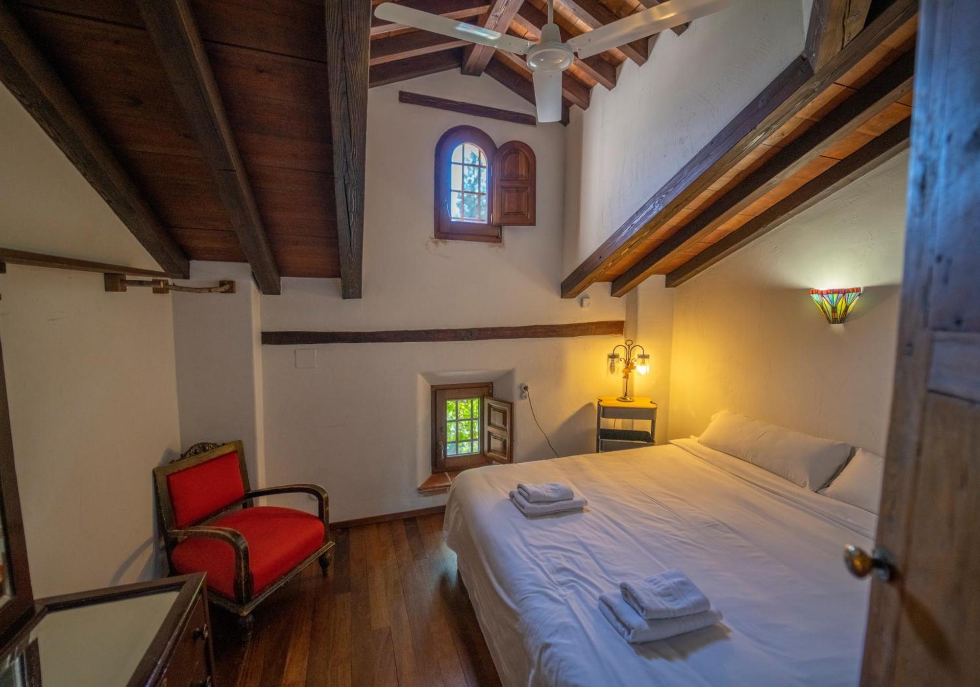 Cortijo Los Arbolitos, Casa Compartida グエハル・シエラ エクステリア 写真