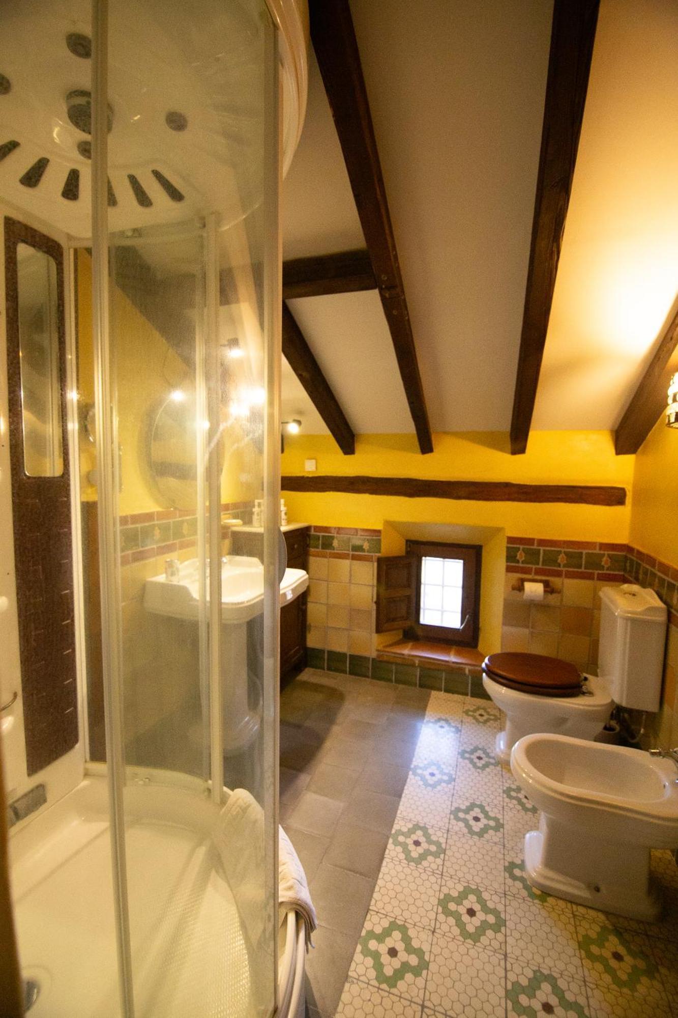 Cortijo Los Arbolitos, Casa Compartida グエハル・シエラ 部屋 写真